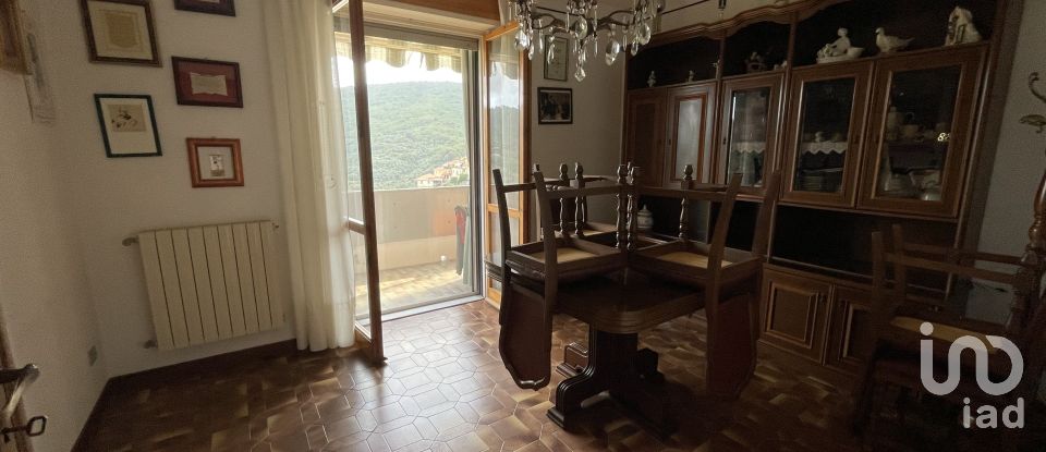 Appartamento 5 locali di 86 m² a Pietrabruna (18010)