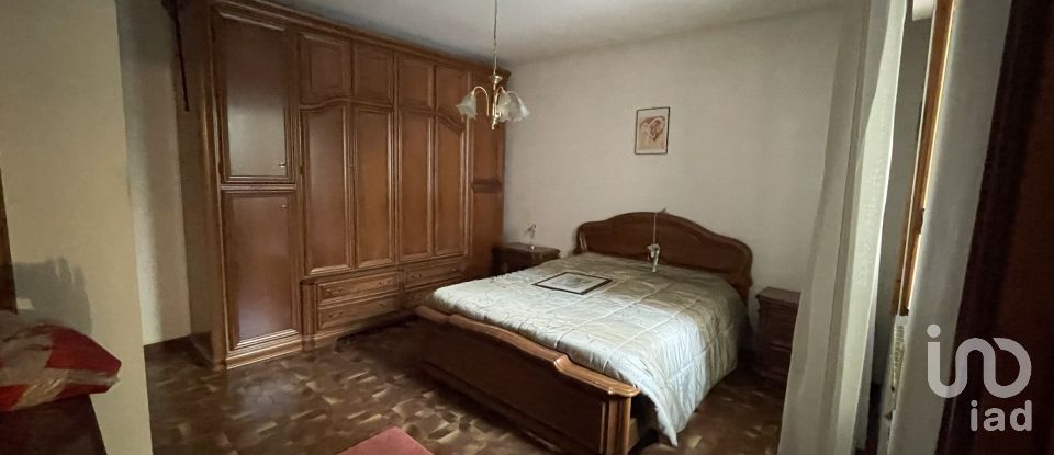 Appartamento 5 locali di 86 m² a Pietrabruna (18010)