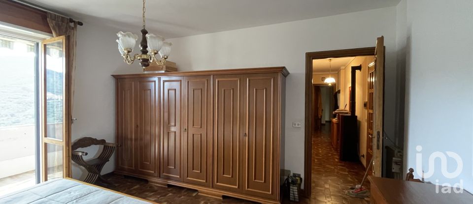 Appartamento 5 locali di 86 m² a Pietrabruna (18010)