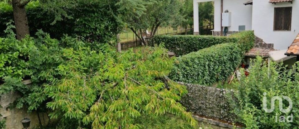 Casa indipendente / Villa 5 locali di 53 m² in Amatrice (02012)