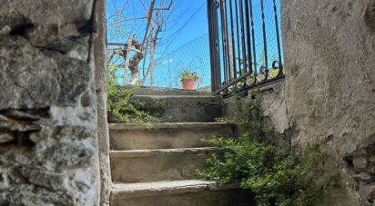 Casa indipendente 15 locali di 170 m² in Magliolo (17020)