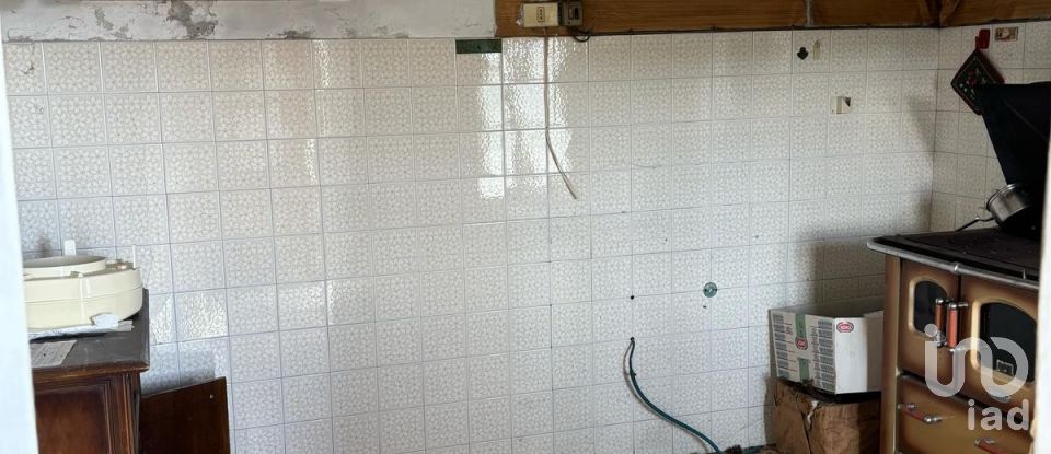 Casa indipendente 15 locali di 170 m² in Magliolo (17020)