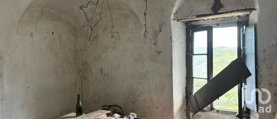 Casa indipendente 15 locali di 170 m² in Magliolo (17020)