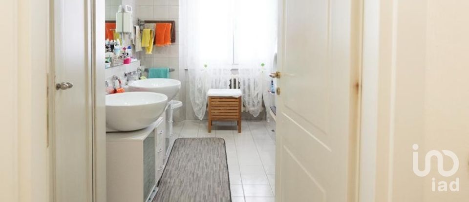 Casale 10 locali di 480 m² in Campi Bisenzio (50013)