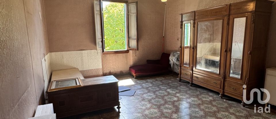 Casa indipendente 8 locali di 160 m² in Campi Bisenzio (50013)