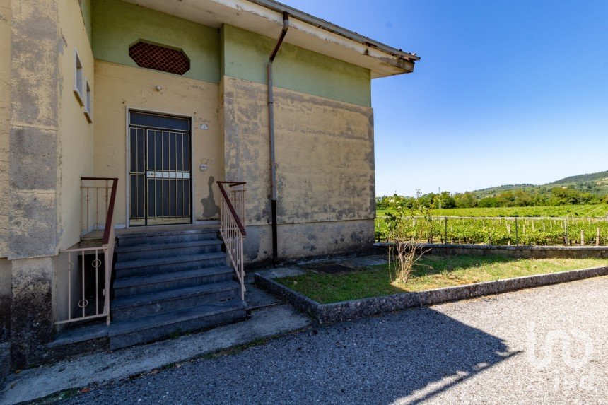 House 0 rooms of 340 m² in Fumane (37022)