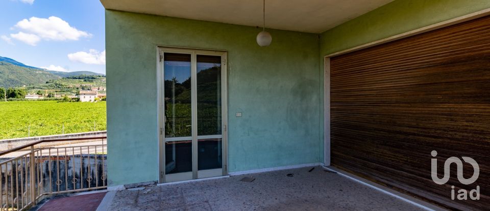 House 0 rooms of 340 m² in Fumane (37022)