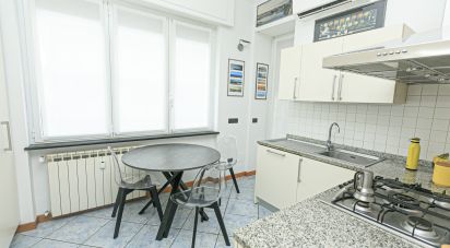 Appartamento 6 locali di 100 m² a Genova (16155)