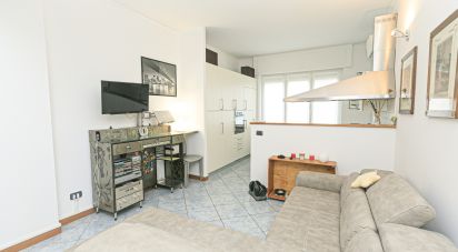 Appartamento 6 locali di 100 m² a Genova (16155)