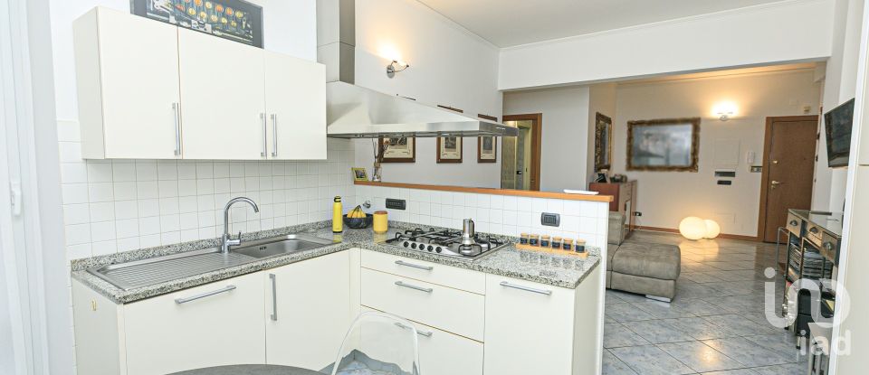 Appartamento 6 locali di 100 m² a Genova (16155)