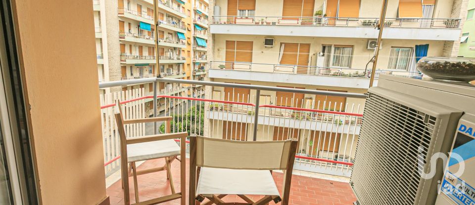 Appartamento 6 locali di 100 m² a Genova (16155)