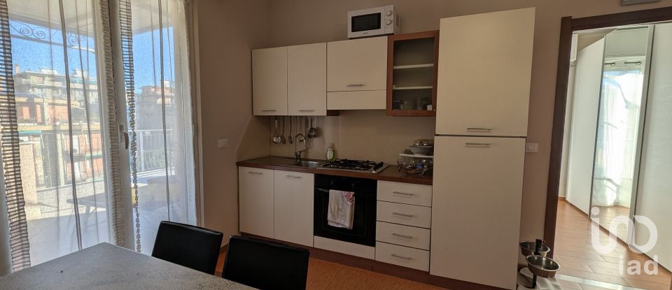 Three-room apartment of 70 m² in Borghetto Santo Spirito (17052)