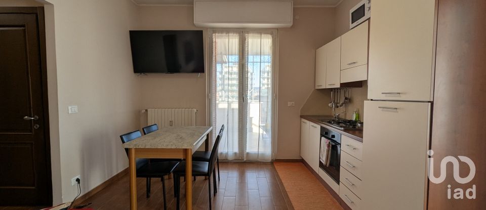 Three-room apartment of 70 m² in Borghetto Santo Spirito (17052)
