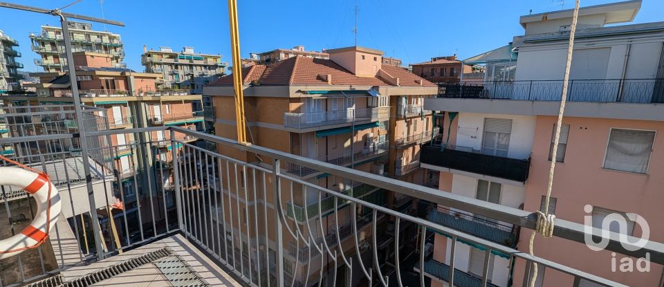 Three-room apartment of 70 m² in Borghetto Santo Spirito (17052)