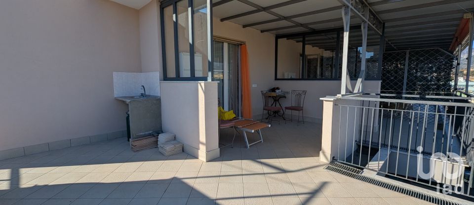 Three-room apartment of 70 m² in Borghetto Santo Spirito (17052)