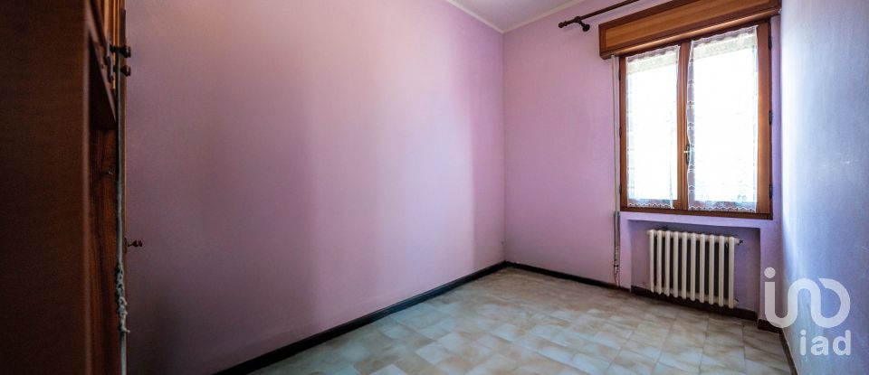 House 2 rooms of 215 m² in Argenta (44011)