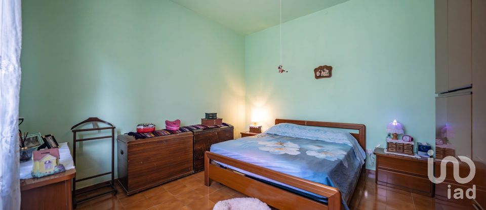 House 2 rooms of 215 m² in Argenta (44011)