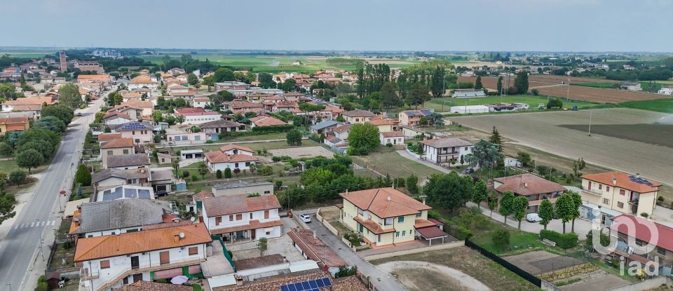 Traditional house 3 rooms of 102 m² in Codigoro (44021)