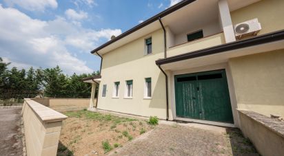 Villa a schiera 3 locali di 102 m² in Codigoro (44021)