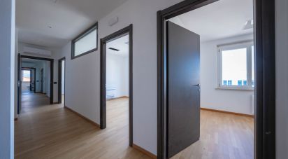 Uffici di 192 m² in Verona (37136)