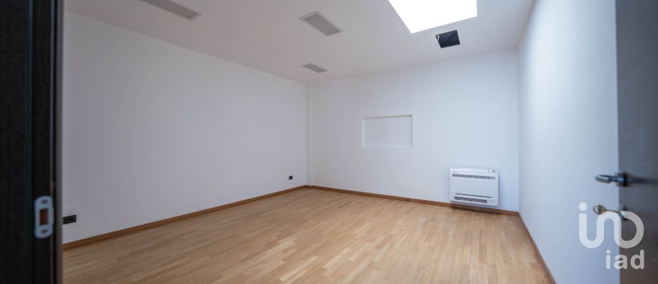 Offices of 192 m² in Verona (37136)