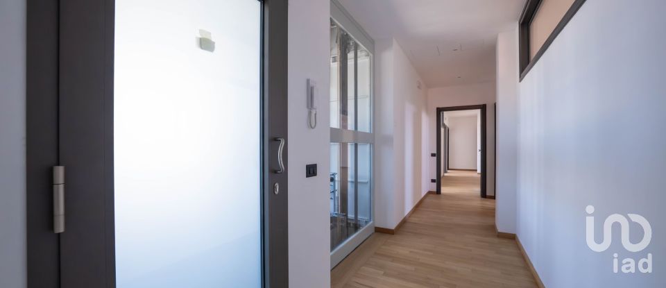 Offices of 192 m² in Verona (37136)