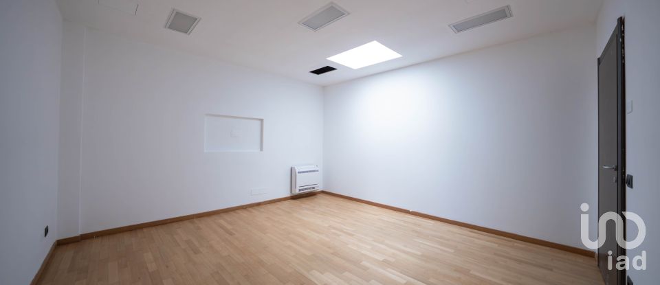 Offices of 192 m² in Verona (37136)