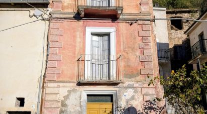 Casa di paese 4 locali di 56 m² in Goriano Sicoli (67030)