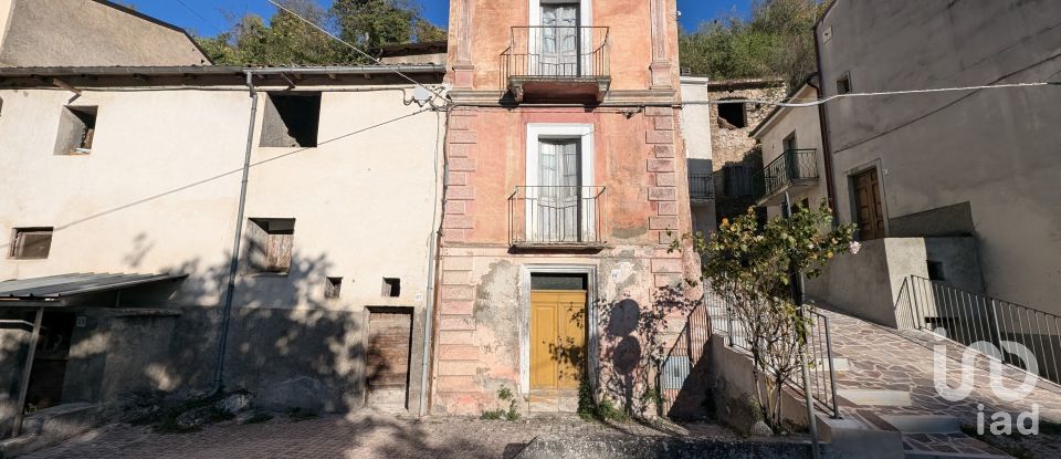 Casa di paese 4 locali di 56 m² in Goriano Sicoli (67030)