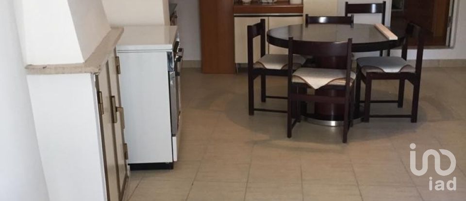 Three-room apartment of 94 m² in L'Aquila (67100)