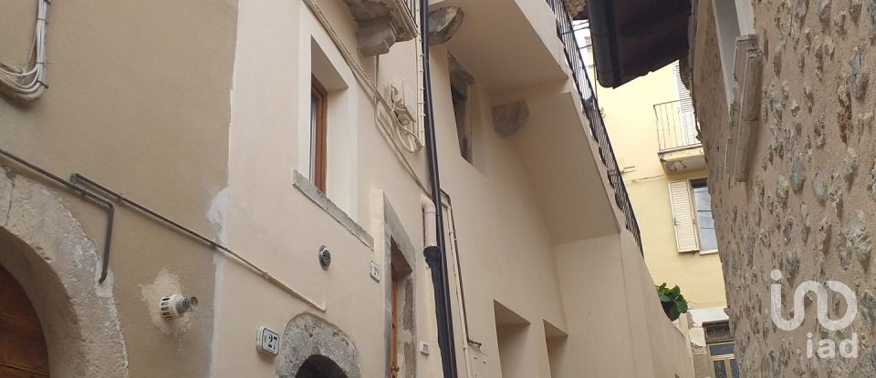 Three-room apartment of 94 m² in L'Aquila (67100)