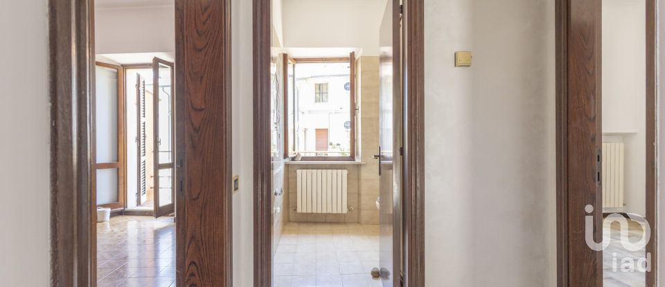 House 5 rooms of 100 m² in Pollenza (62010)