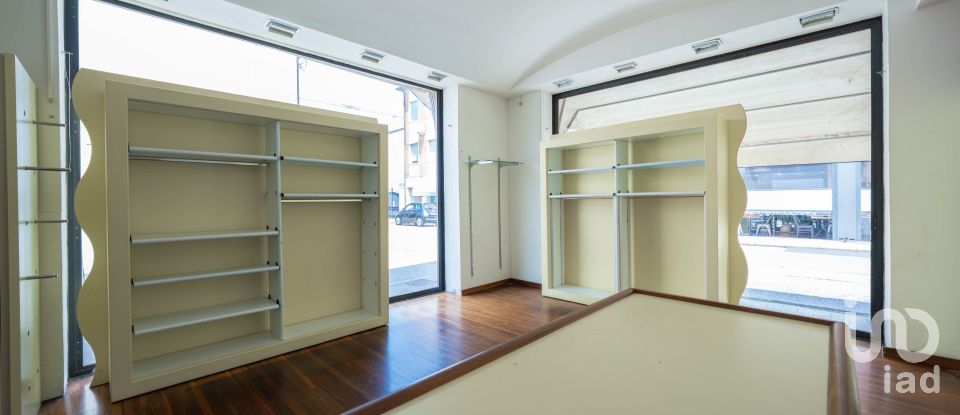 Negozio / locale commerciale di 156 m² in Portomaggiore (44015)