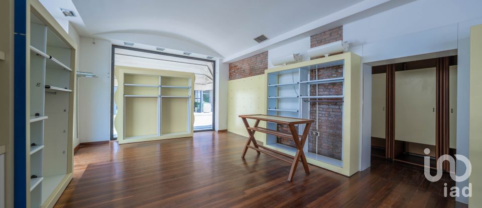 Negozio / locale commerciale di 156 m² in Portomaggiore (44015)