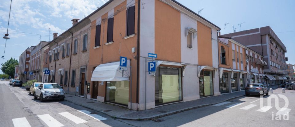 Negozio / locale commerciale di 156 m² in Portomaggiore (44015)