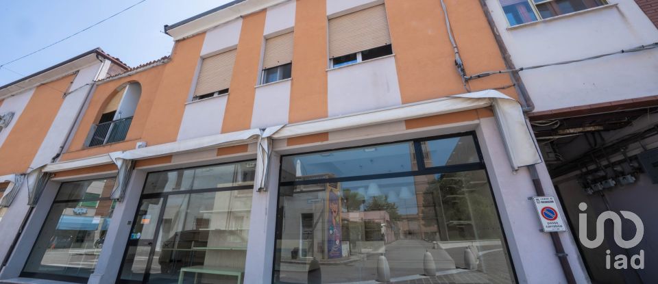 Negozio / locale commerciale di 156 m² in Portomaggiore (44015)