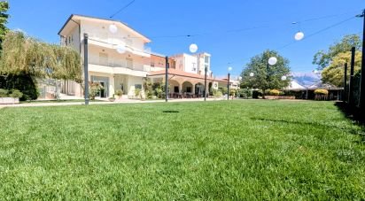 Hotel-ristorante di 1.200 m² in Bugnara (67030)