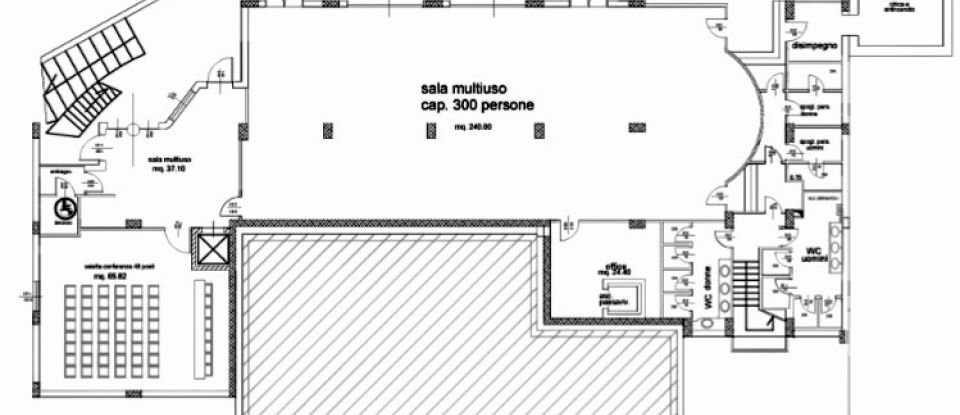 Hotel-ristorante di 1.200 m² in Bugnara (67030)