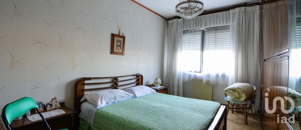 Appartamento 6 locali di 104 m² a Savona (17100)