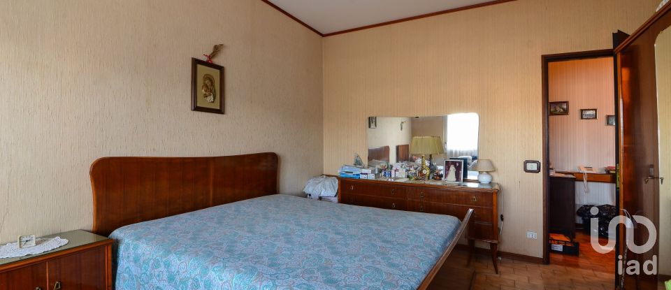 Appartamento 6 locali di 104 m² a Savona (17100)