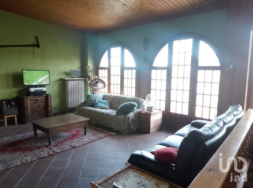 Casa indipendente / Villa 12 locali di 250 m² in Niella Tanaro (12060)