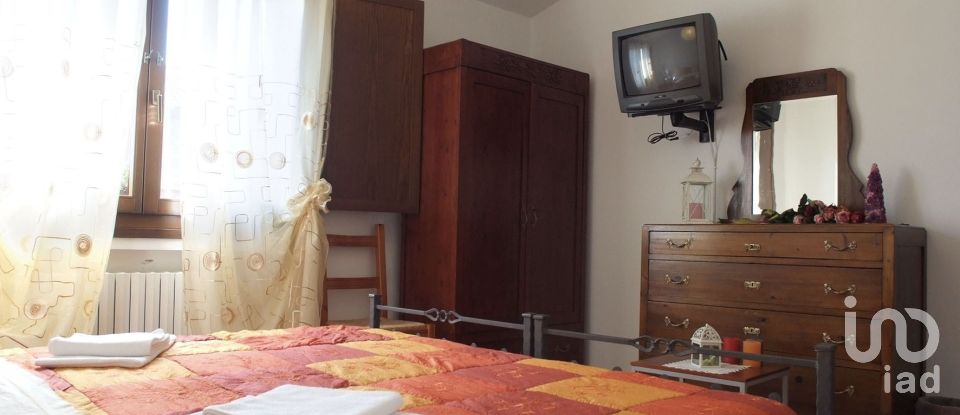 Casa indipendente / Villa 9 locali di 1.000 m² in Migliarino (44027)