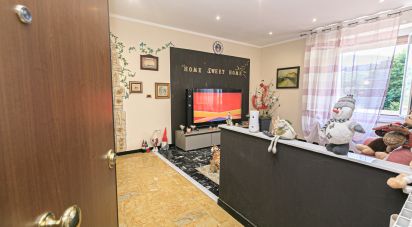 Appartamento 6 locali di 133 m² a Serra Riccò (16010)