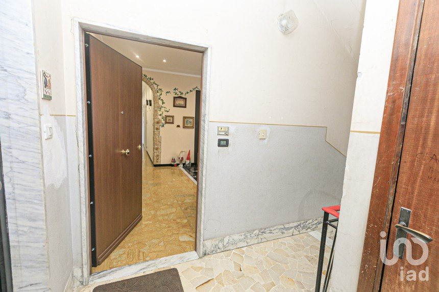 Appartamento 6 locali di 133 m² a Serra Riccò (16010)