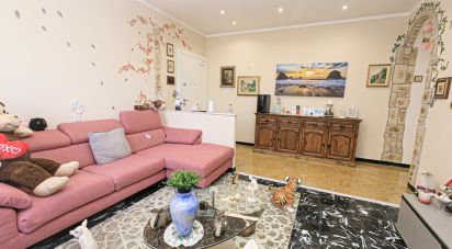 Appartamento 6 locali di 133 m² a Serra Riccò (16010)