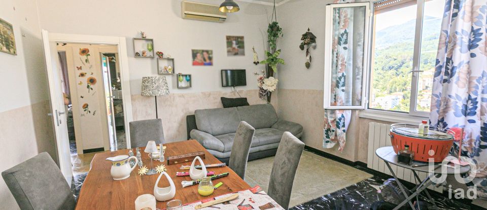 Appartamento 6 locali di 133 m² a Serra Riccò (16010)