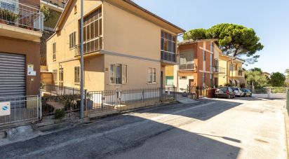 Casa indipendente / Villa 7 locali di 206 m² in Sant'Elpidio a Mare (63811)