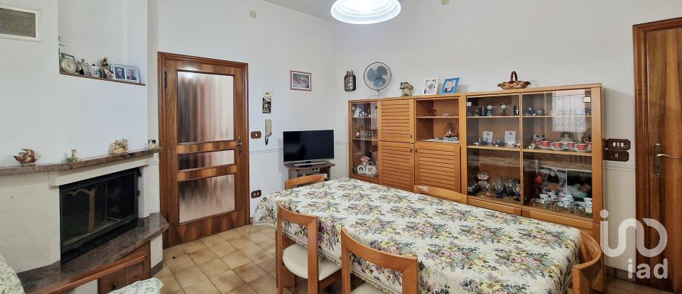 Casa indipendente / Villa 7 locali di 206 m² in Sant'Elpidio a Mare (63811)