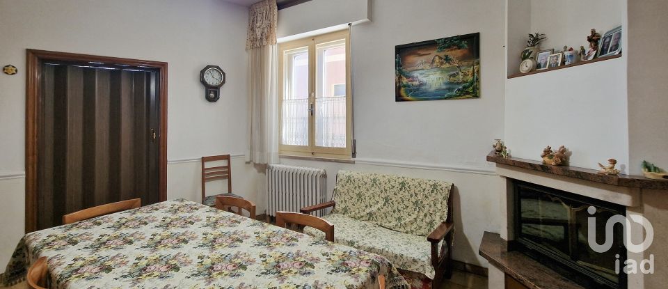 Casa indipendente / Villa 7 locali di 206 m² in Sant'Elpidio a Mare (63811)