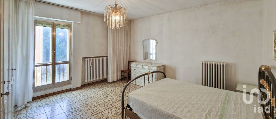 Casa indipendente / Villa 7 locali di 206 m² in Sant'Elpidio a Mare (63811)